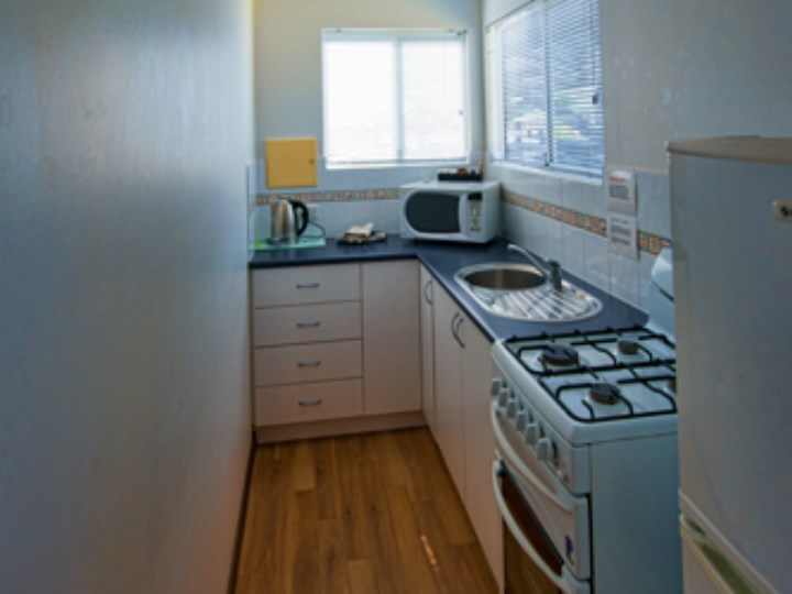 Busselton Holiday Village - Chalet Kitchen