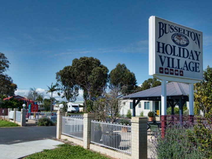 Busselton Holiday Village - entrance