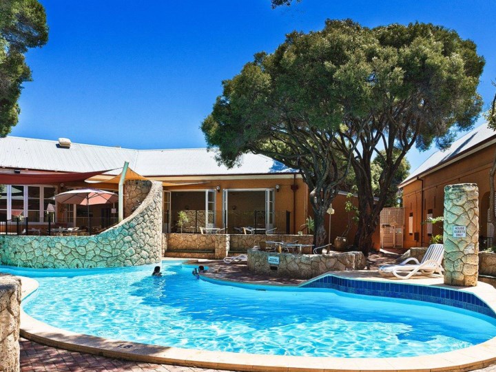 Rottnest Lodge - Swimming Pool