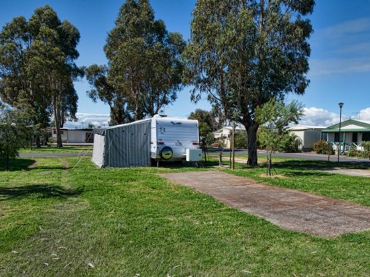 Busselton Holiday Village Camping, Dunsborough Leavers