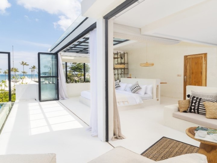 Premier Sunset Suite