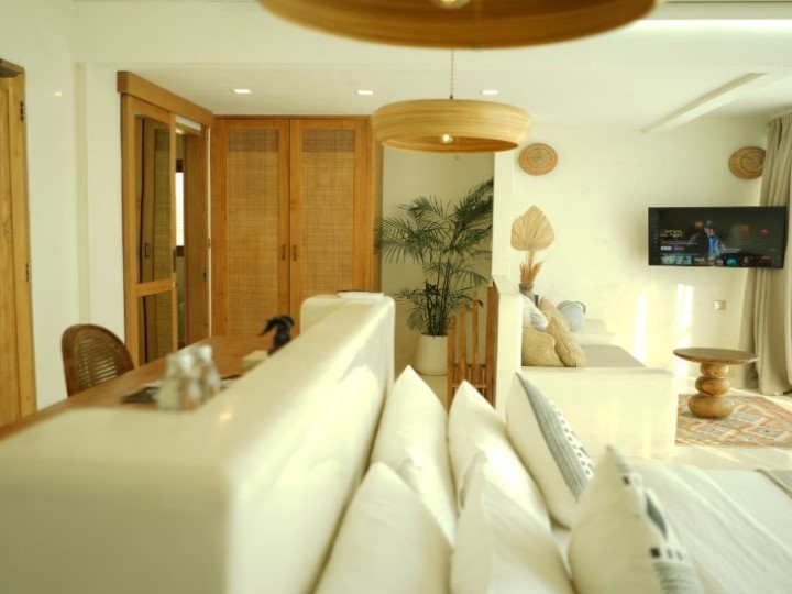 Premier Sunset Suite