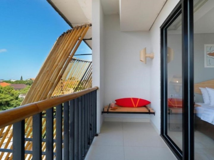 Barefoot Budget Bliss