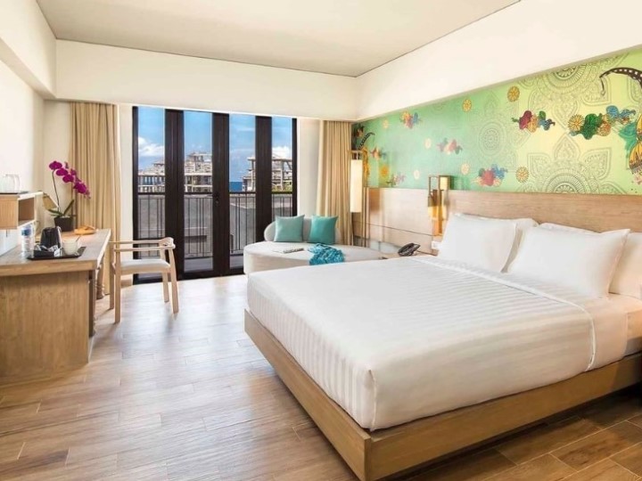 Bali Package I Poolside Paradise