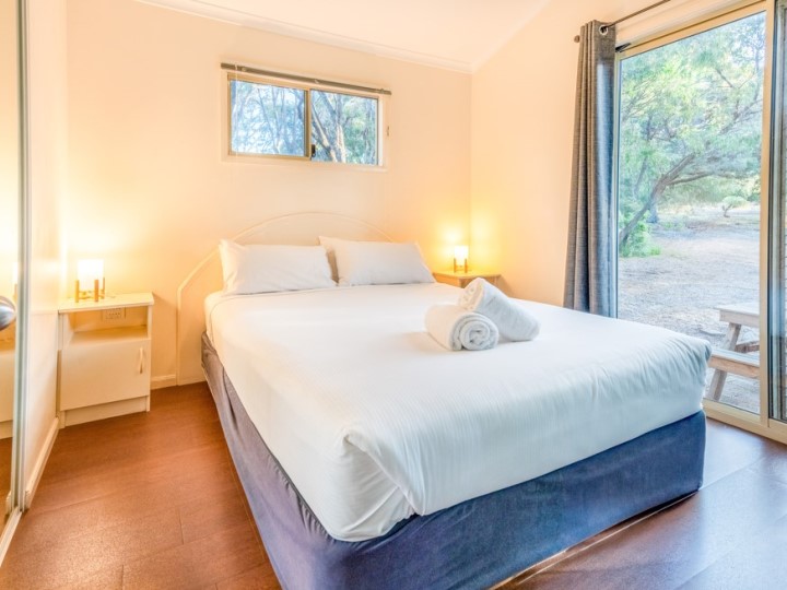 Caves 2 Bedroom Classic Cabin