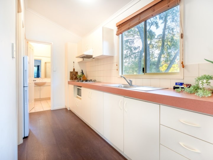 Caves 2 Bedroom Classic Cabin