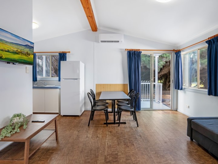 2 Bedroom Superior Sea Breeze Cabin